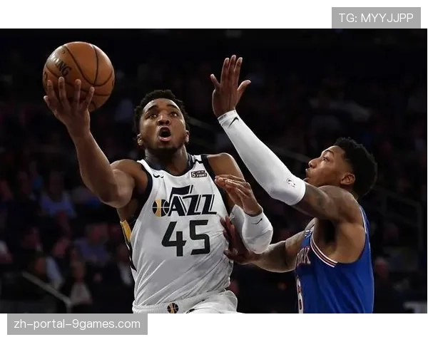 通讯:爵士队更衣室赛季总结会,探讨未来方向 通讯:爵士队更衣室赛季总结会,探讨未来方向